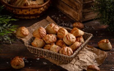 Nagymama fakanala: amikor a receptek mesélnek Hungarian scones with pork crackling
