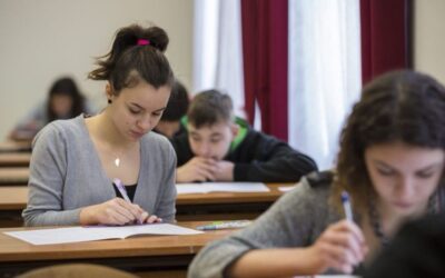 Oktatási Hivatal: 1530 diákot nem vettek fel sehova