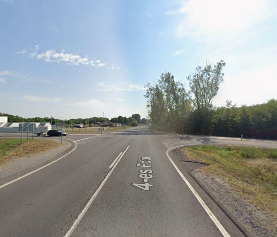 Új körforgalom épül a 4-es főúton – biztonságosabb csomópont készül Ajaknál