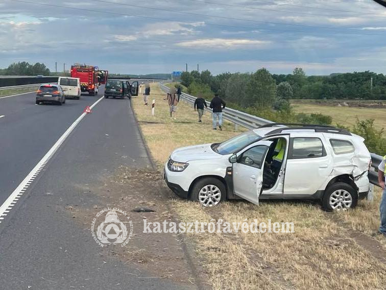 Több közlekedési baleset és szabadtéri tűz is munkát adott a tűzoltóknak Szabolcs-Szatmár-Beregben